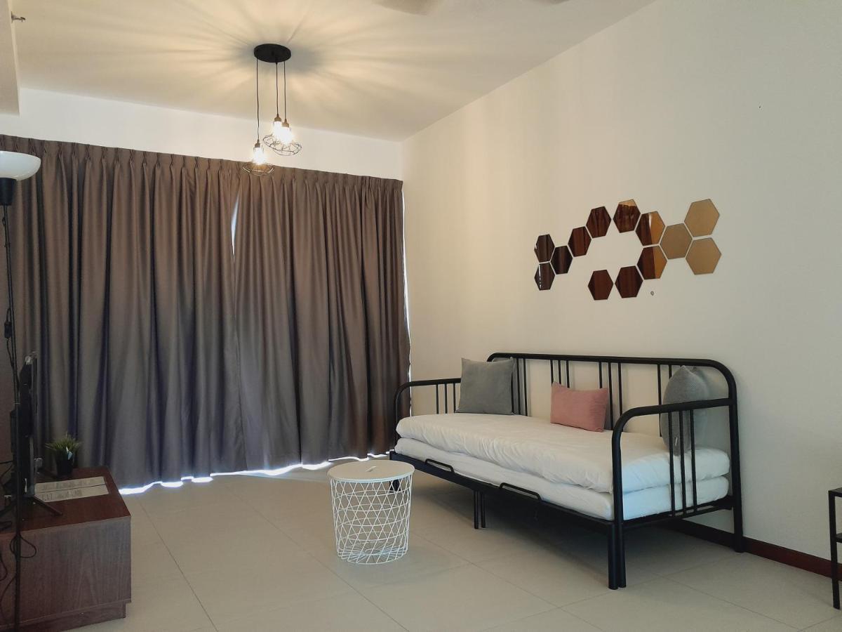 Tanjung Tokong The Landmark Comfort Relax Spacious Sea View By Iz מראה חיצוני תמונה