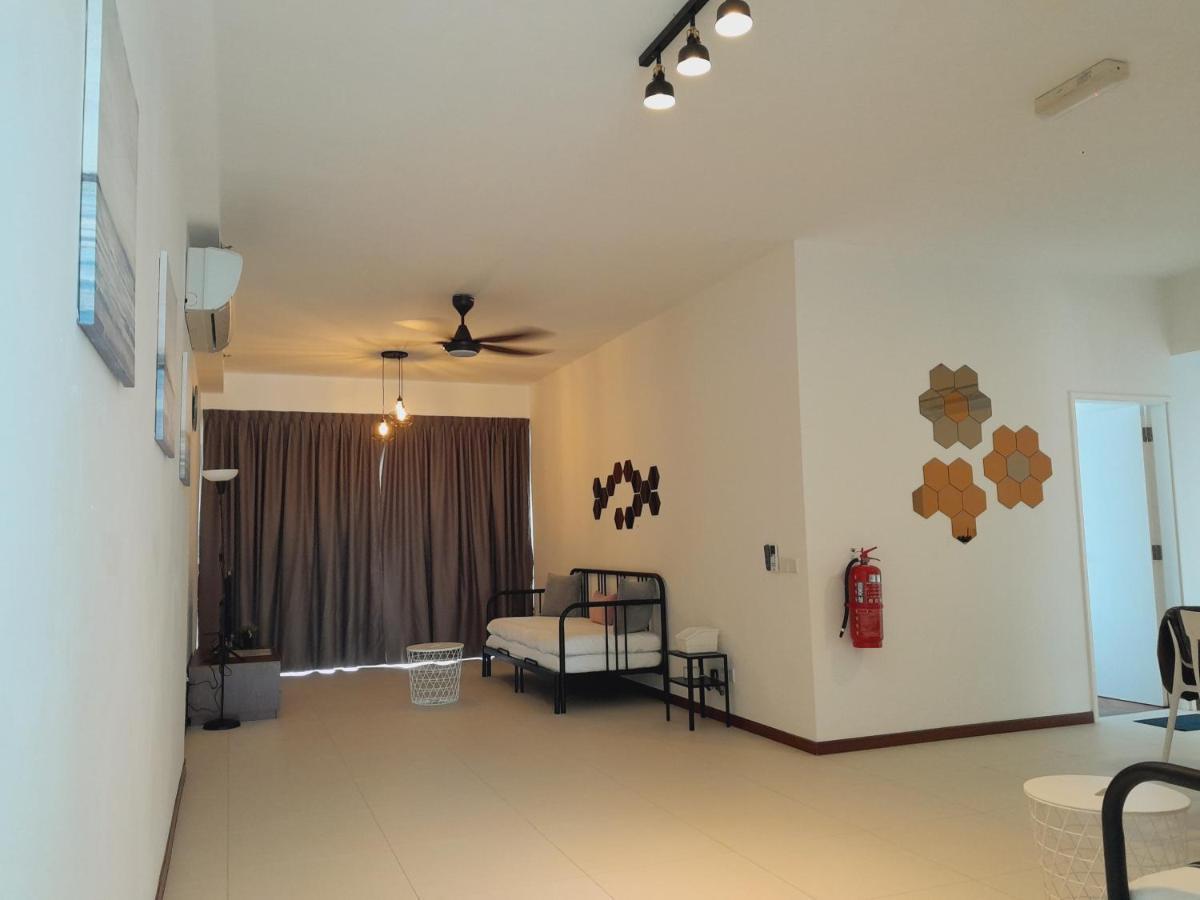 Tanjung Tokong The Landmark Comfort Relax Spacious Sea View By Iz מראה חיצוני תמונה
