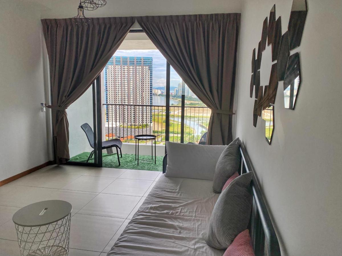 Tanjung Tokong The Landmark Comfort Relax Spacious Sea View By Iz מראה חיצוני תמונה