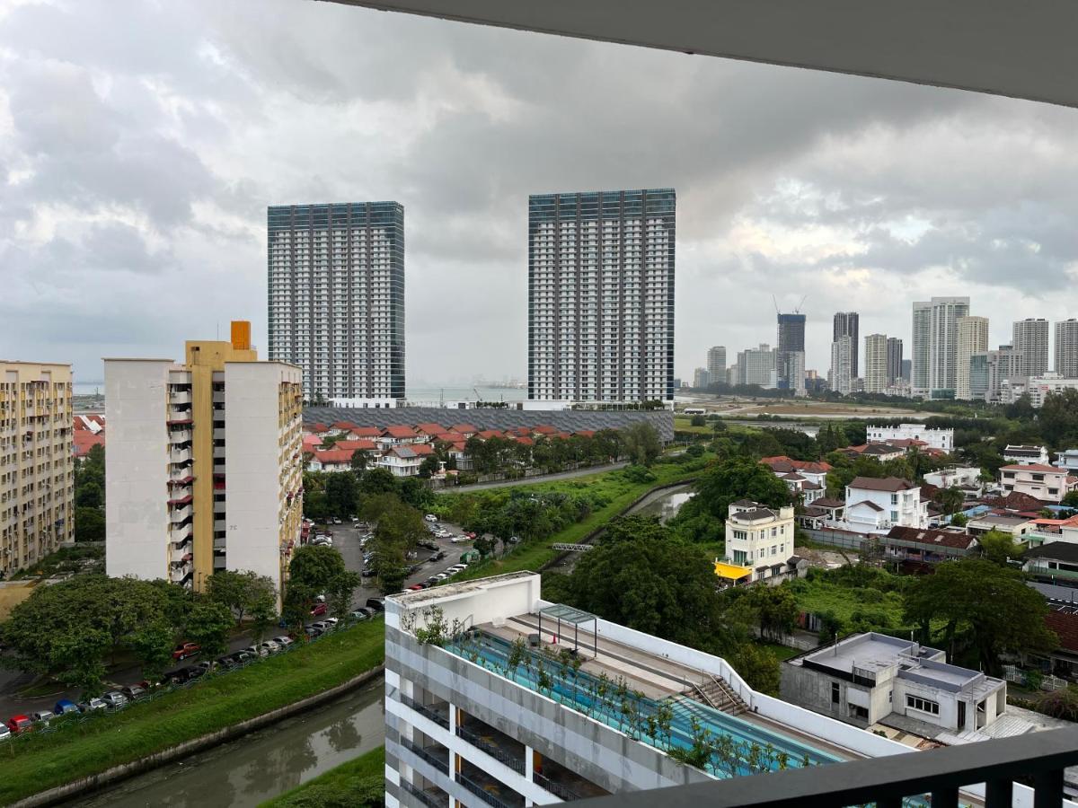 Tanjung Tokong The Landmark Comfort Relax Spacious Sea View By Iz מראה חיצוני תמונה