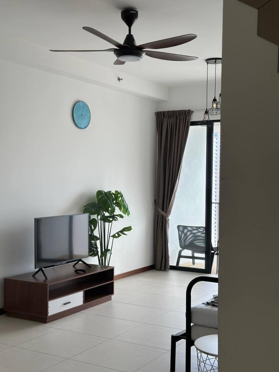 Tanjung Tokong The Landmark Comfort Relax Spacious Sea View By Iz מראה חיצוני תמונה